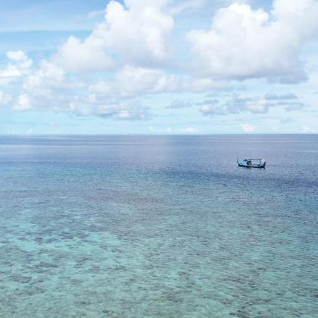 Hudhuvelimaldives Hotel Omadhoo Exterior foto