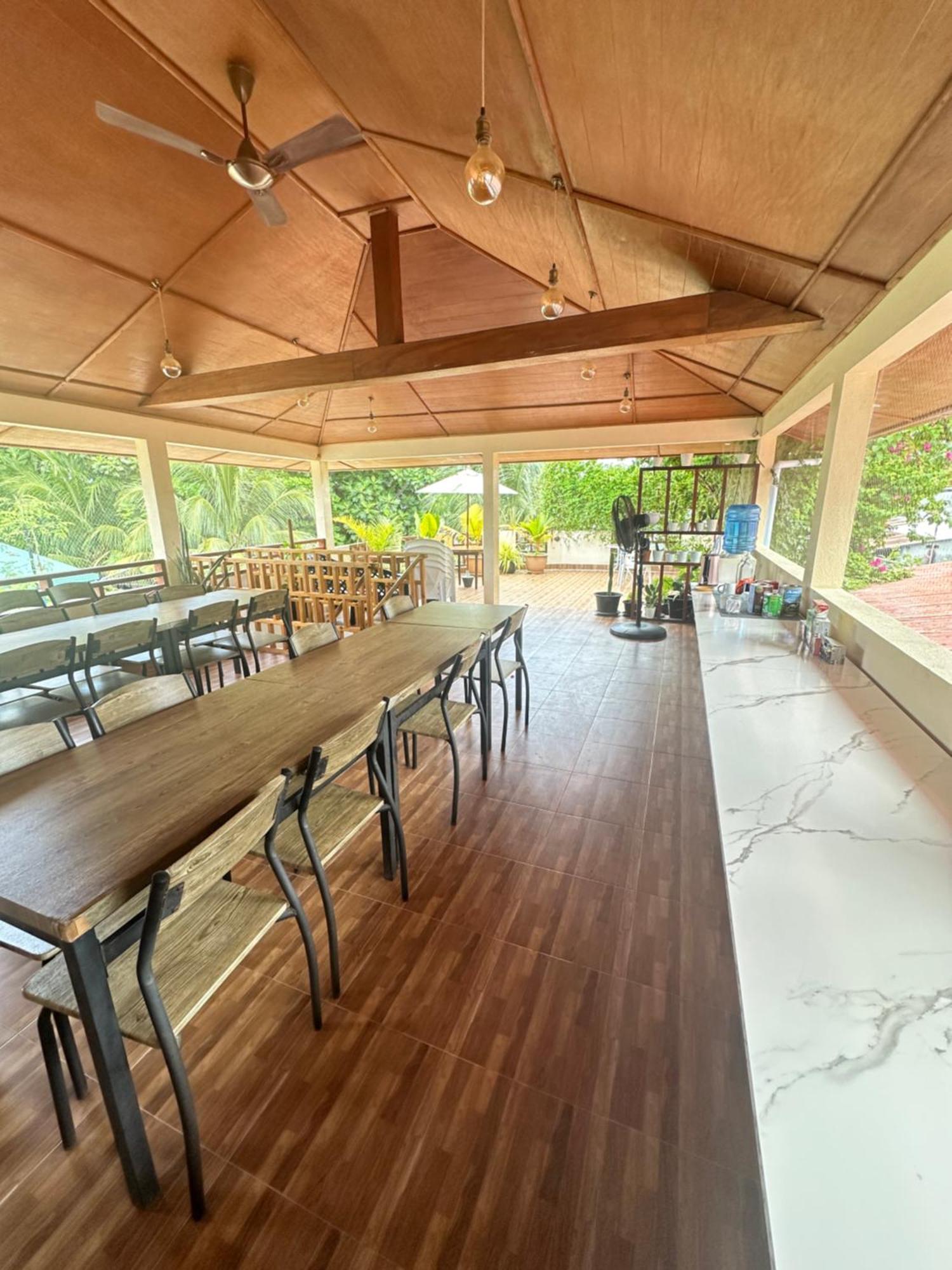 Hudhuvelimaldives Hotel Omadhoo Exterior foto