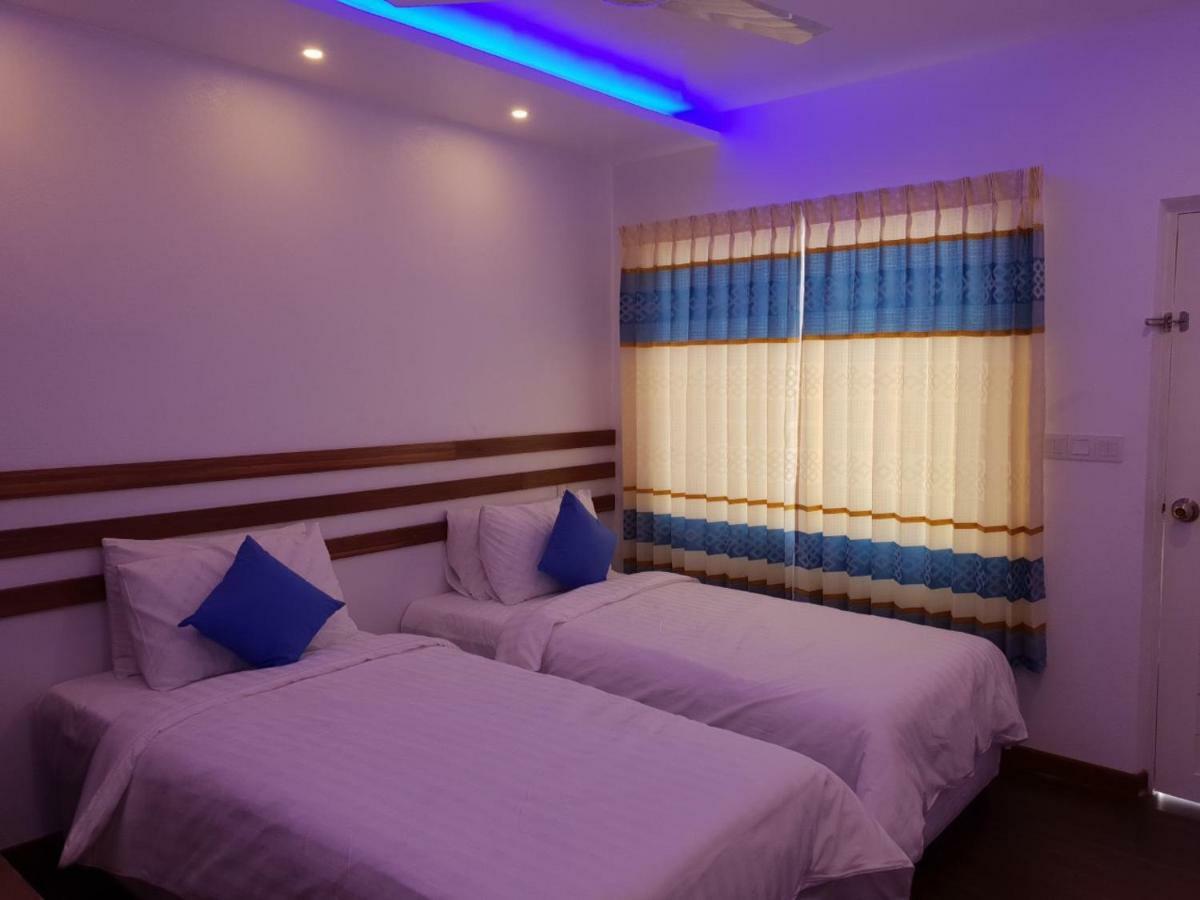 Hudhuvelimaldives Hotel Omadhoo Exterior foto