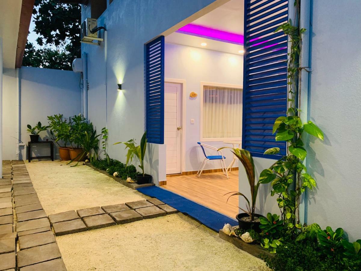 Hudhuvelimaldives Hotel Omadhoo Exterior foto